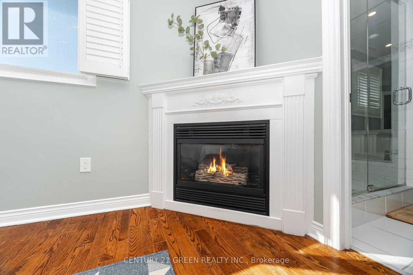 193 ROYAL VALLEY DRIVE - 34