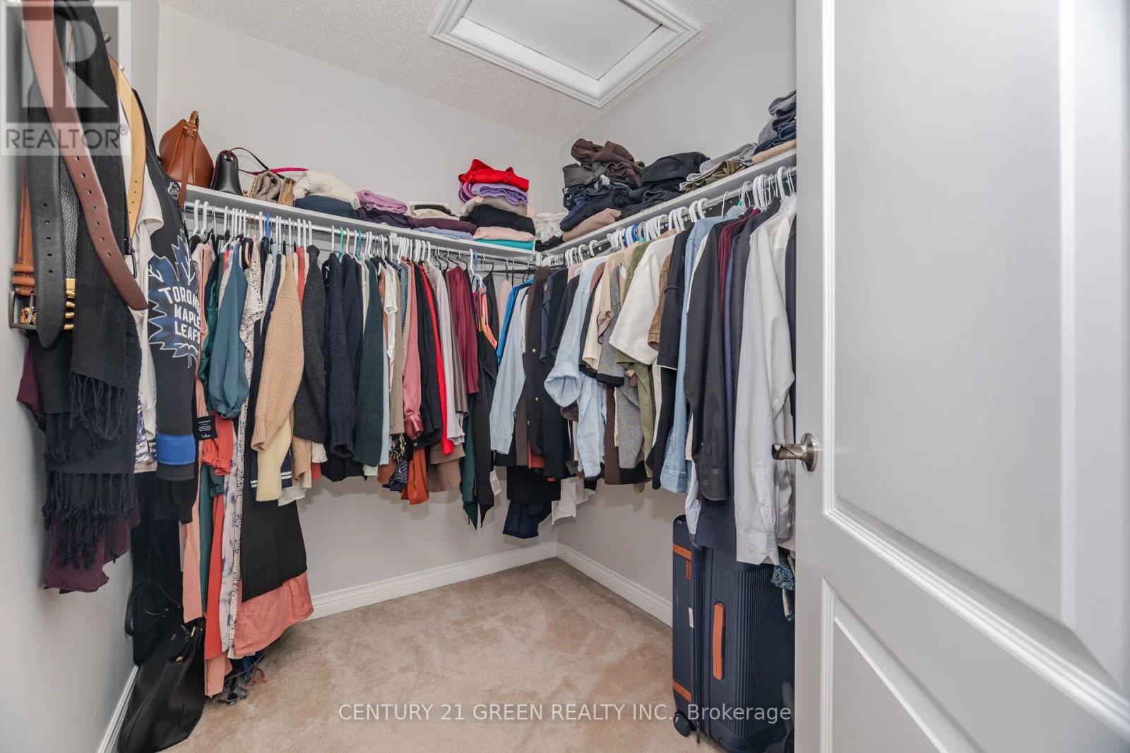 193 ROYAL VALLEY DRIVE - 39