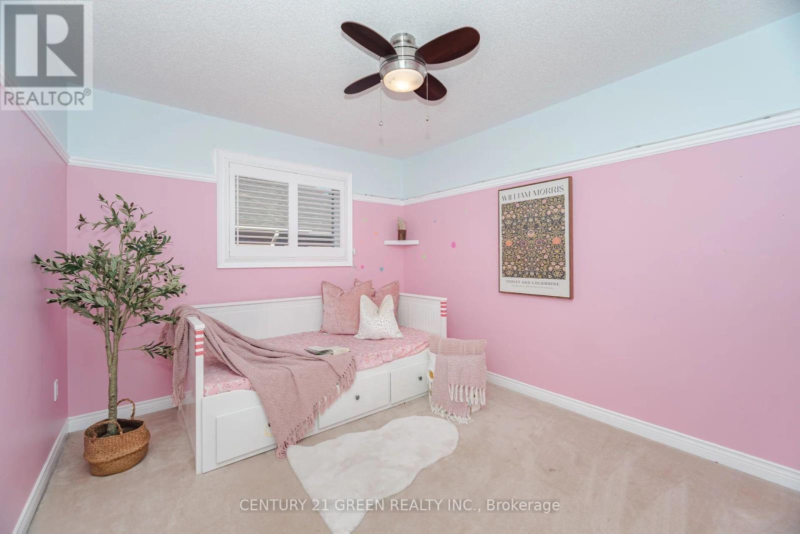 193 ROYAL VALLEY DRIVE - 42