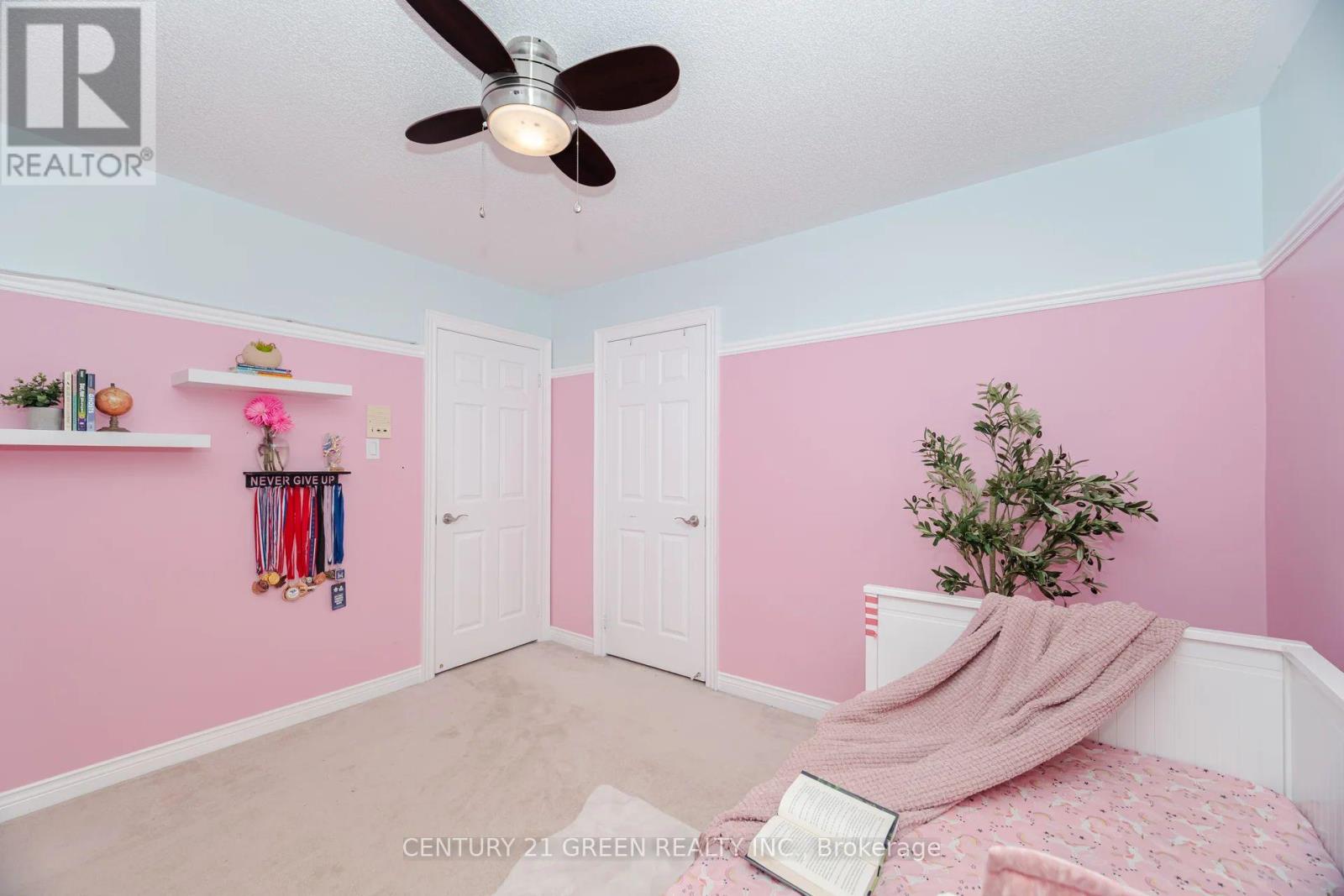 193 ROYAL VALLEY DRIVE - 43