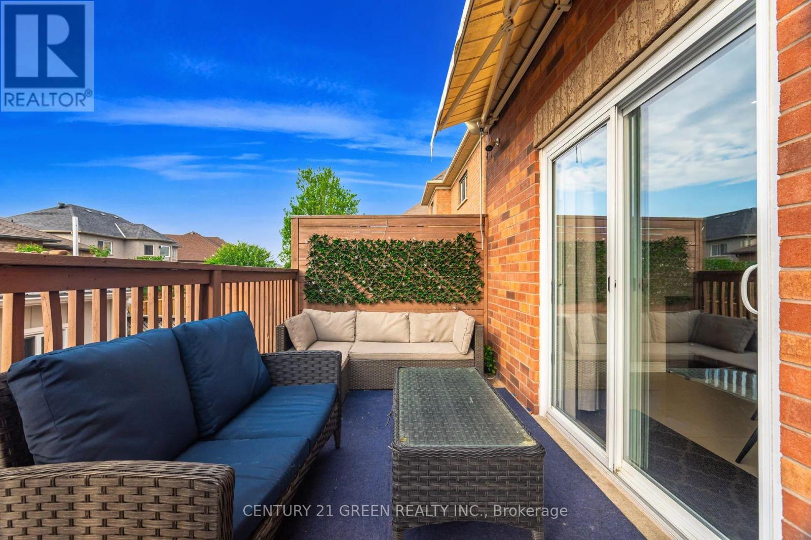193 ROYAL VALLEY DRIVE - 49