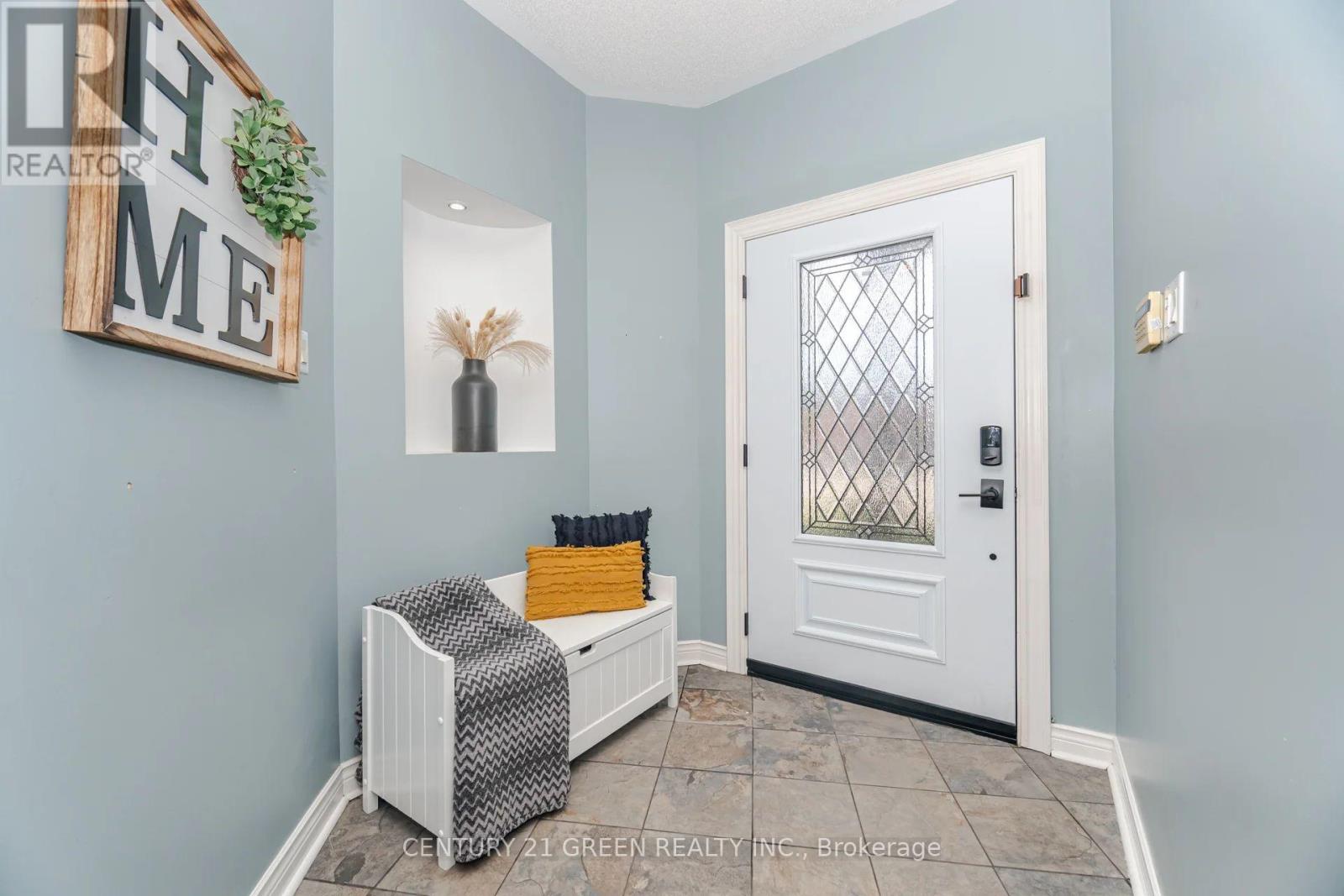 193 ROYAL VALLEY DRIVE - 7
