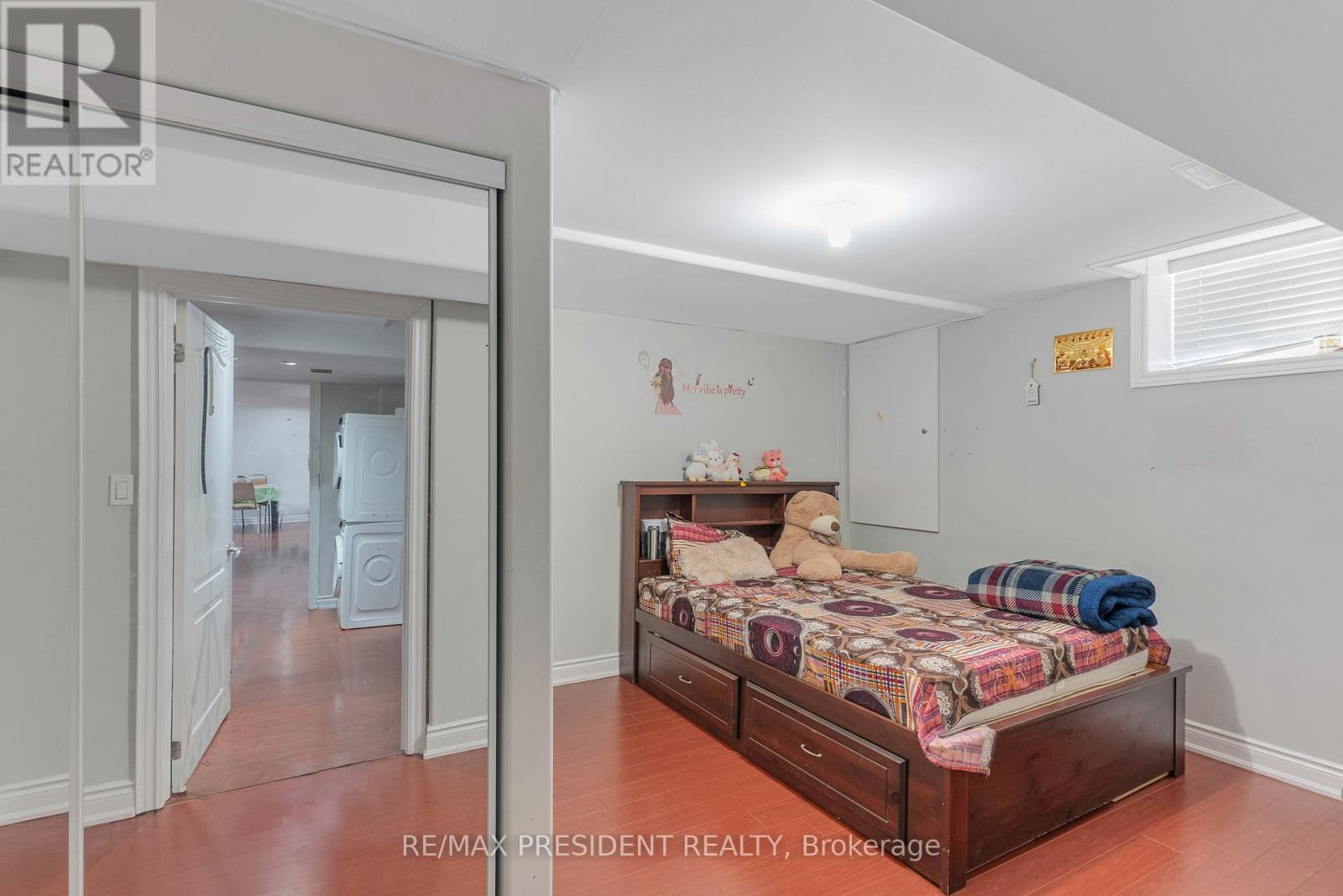 151 HERDWICK STREET - 33