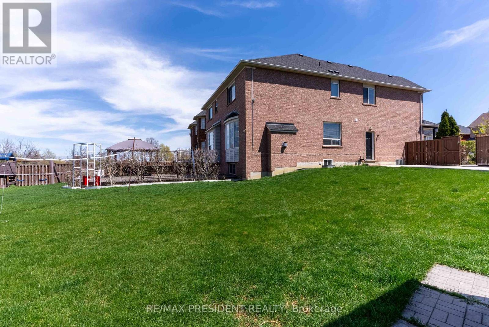 151 HERDWICK STREET - 37