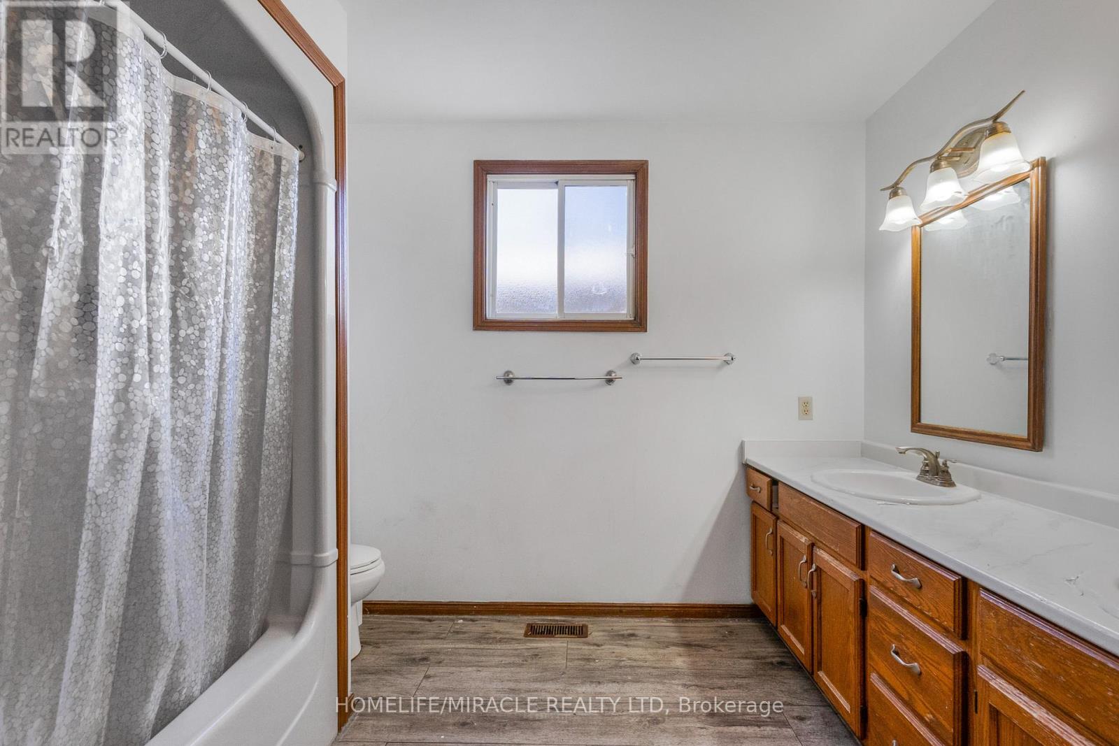 4 EASTWOOD DRIVE - 21