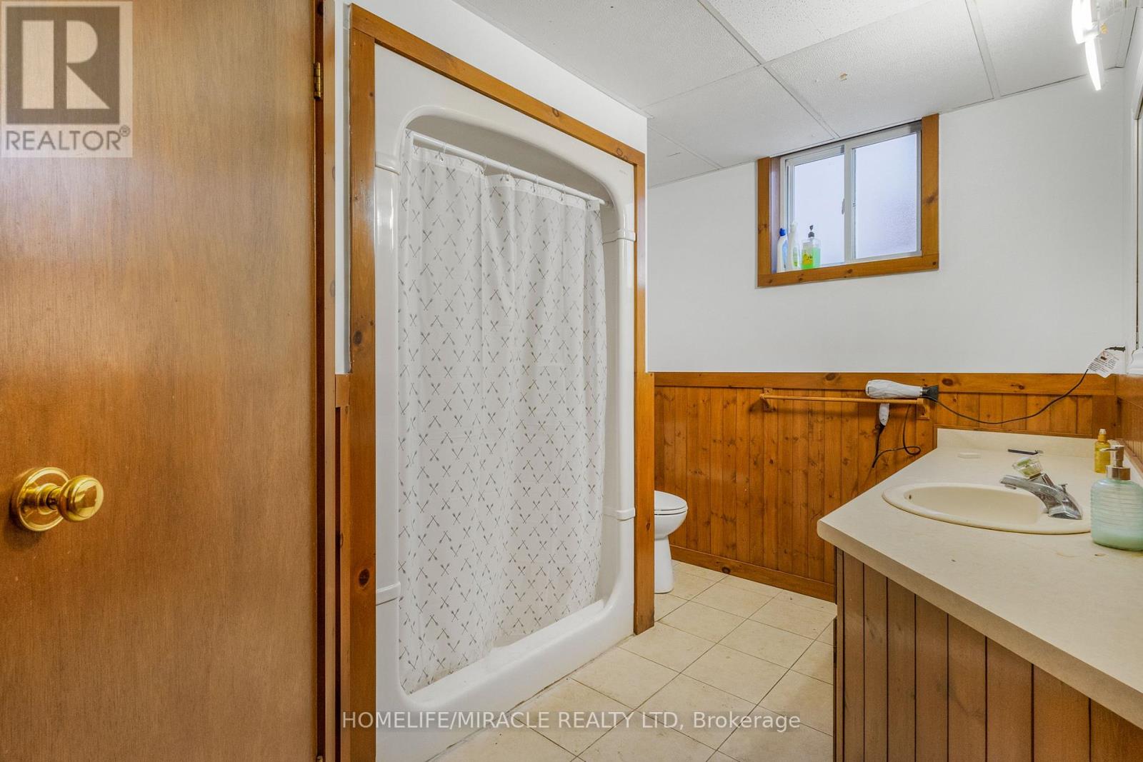 4 EASTWOOD DRIVE - 22