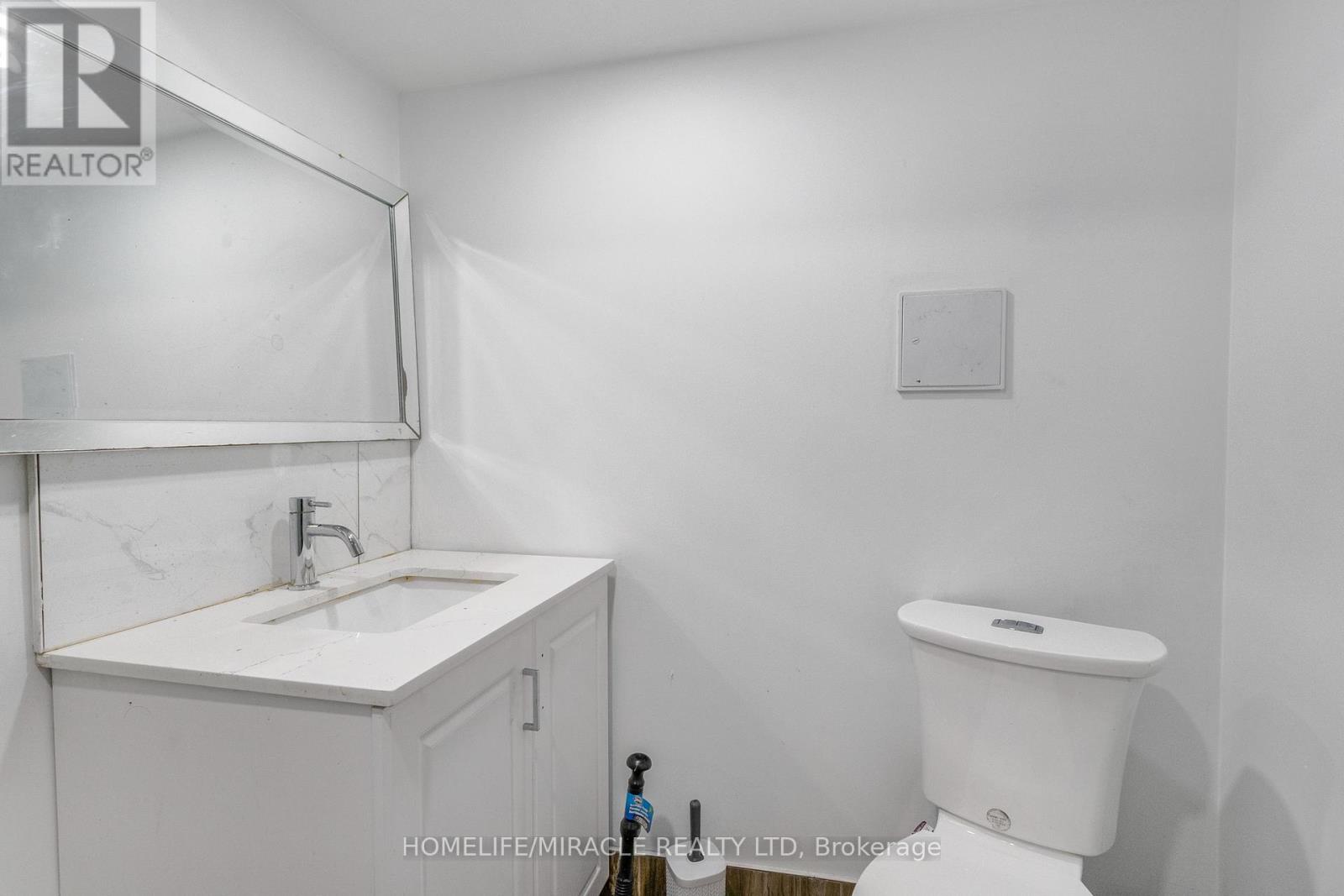 4 EASTWOOD DRIVE - 30
