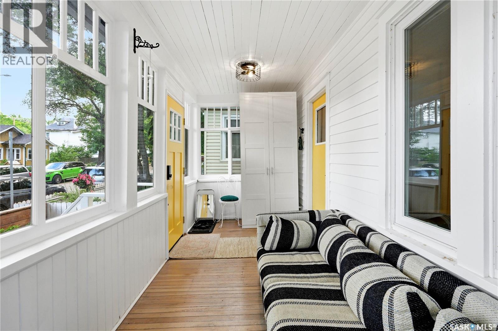 204 26TH STREET W - photo 4
