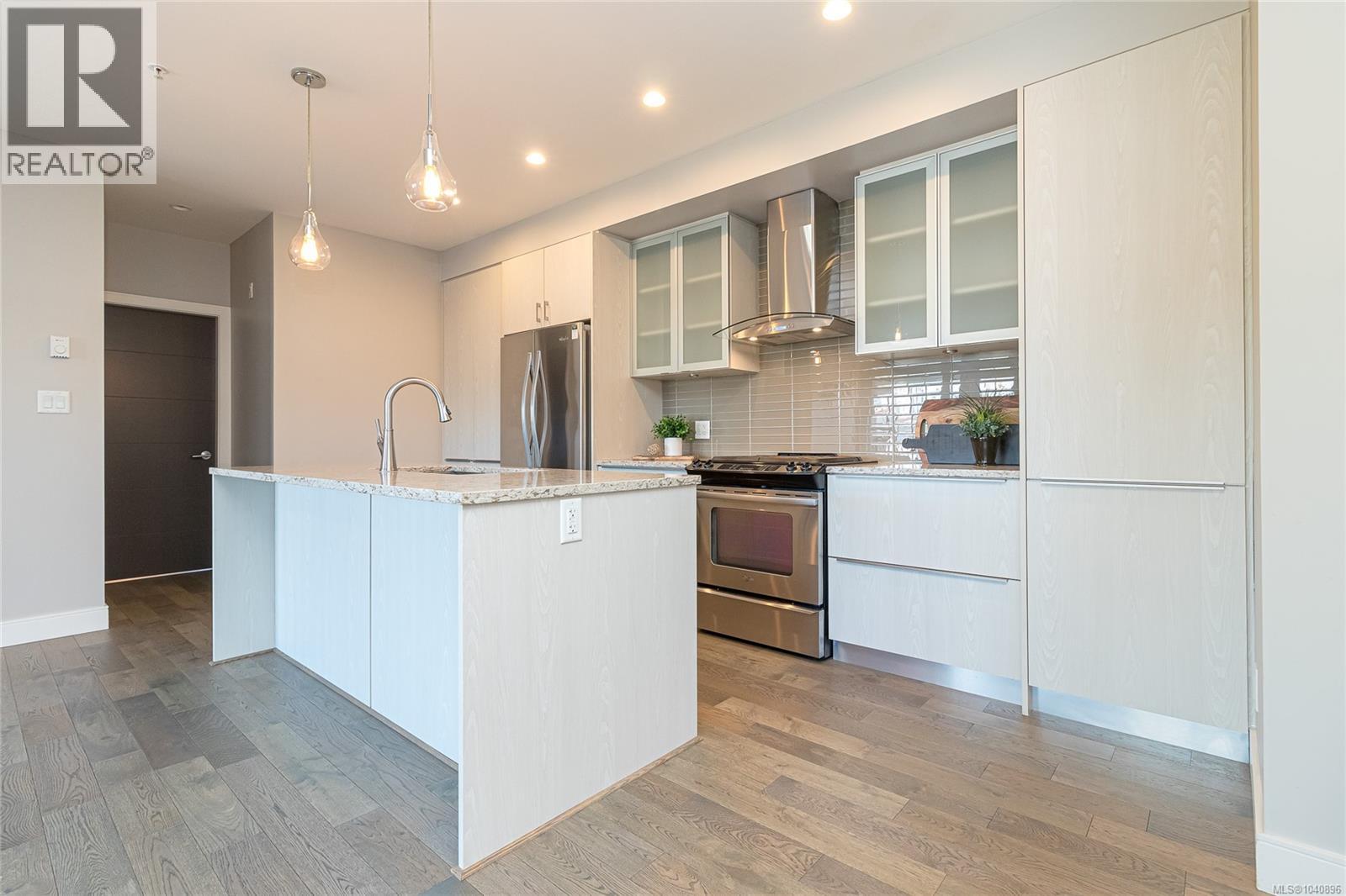 #308 1011 Burdett Ave - 4