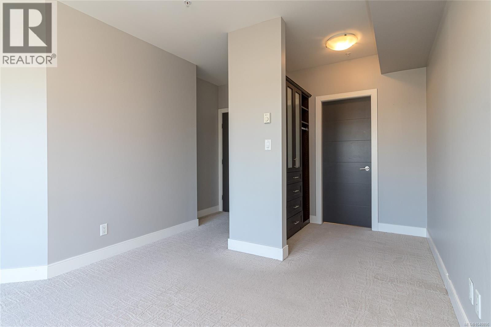 #308 1011 Burdett Ave - 18