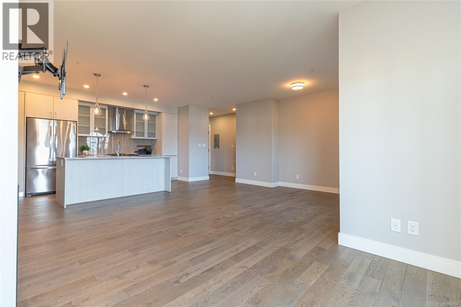 #308 1011 Burdett Ave - 9