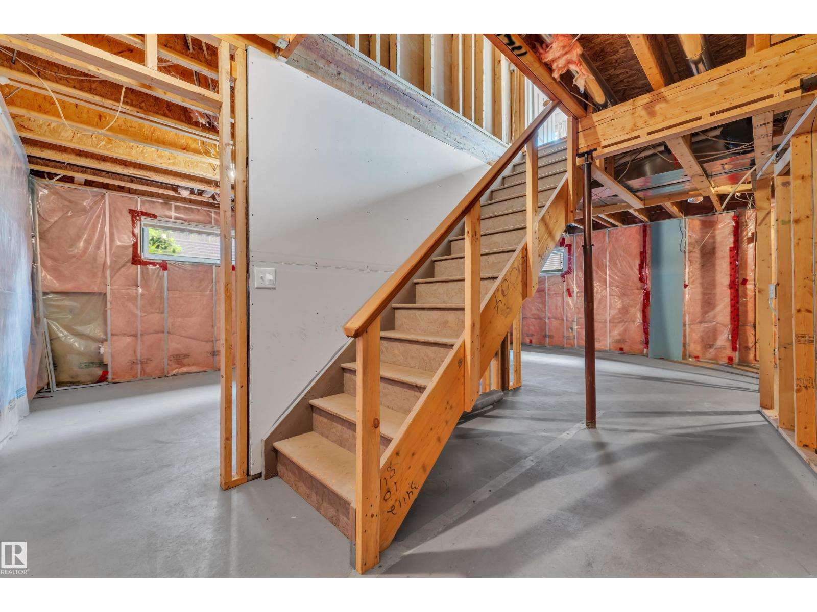 14031 136 ST NW - 39