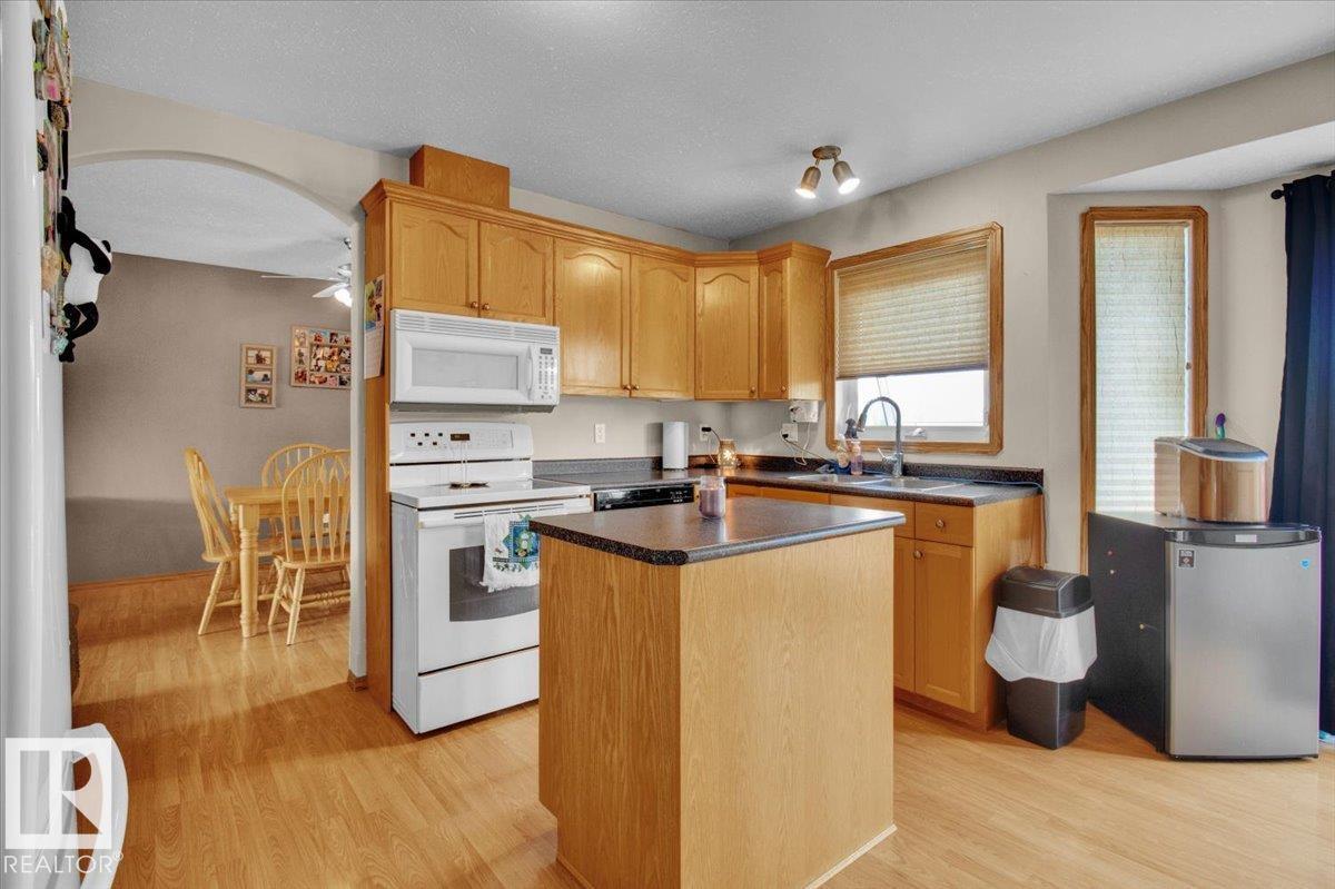 5506 53ST — photo 15