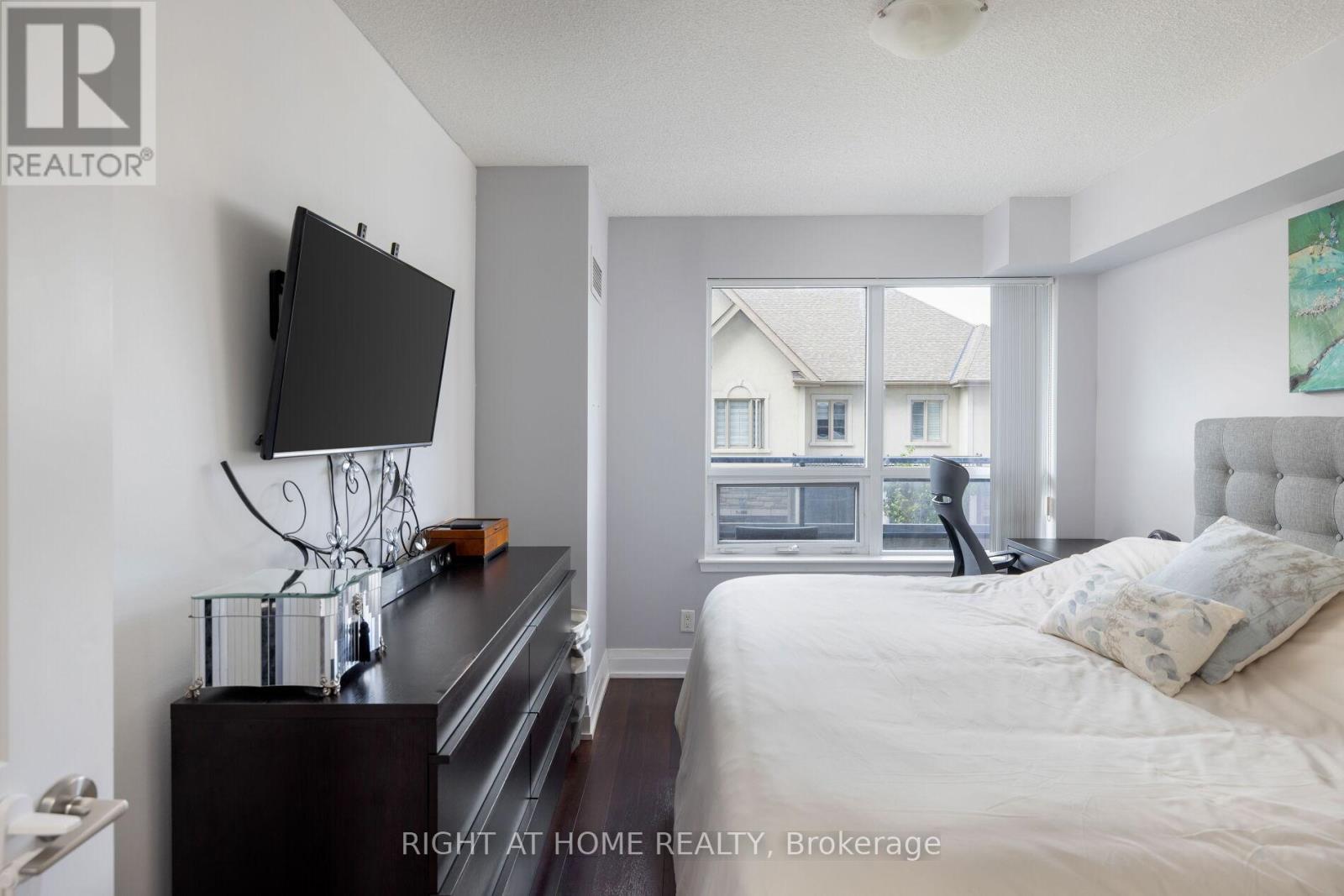 #220 376 HIGHWAY 7 E - 15