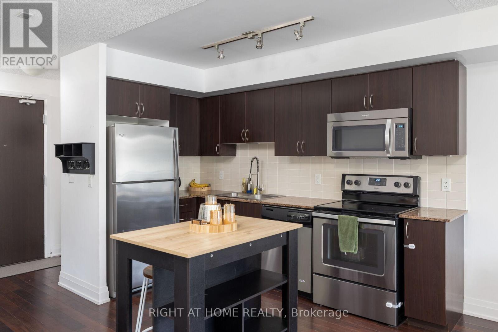 #220 376 HIGHWAY 7 E - 9