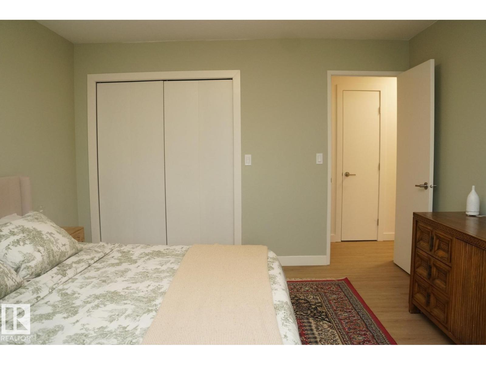 #25 8930 99 AV — photo 22