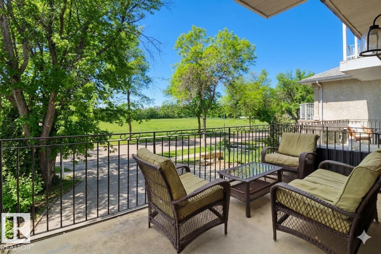 9023 95 ST NW - 4