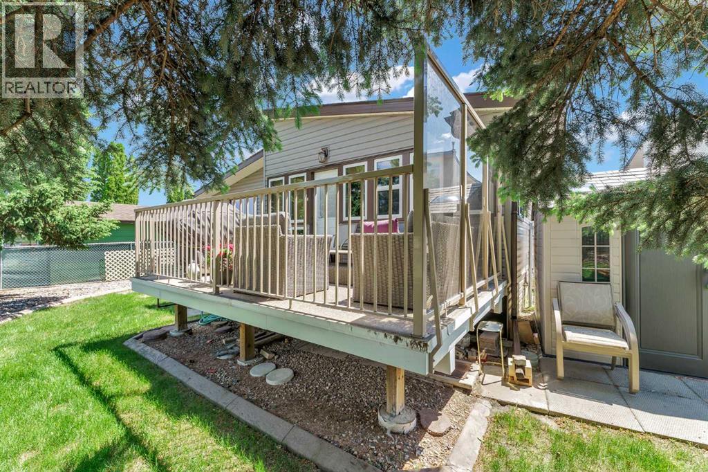 1226 24 Street SE — photo 46