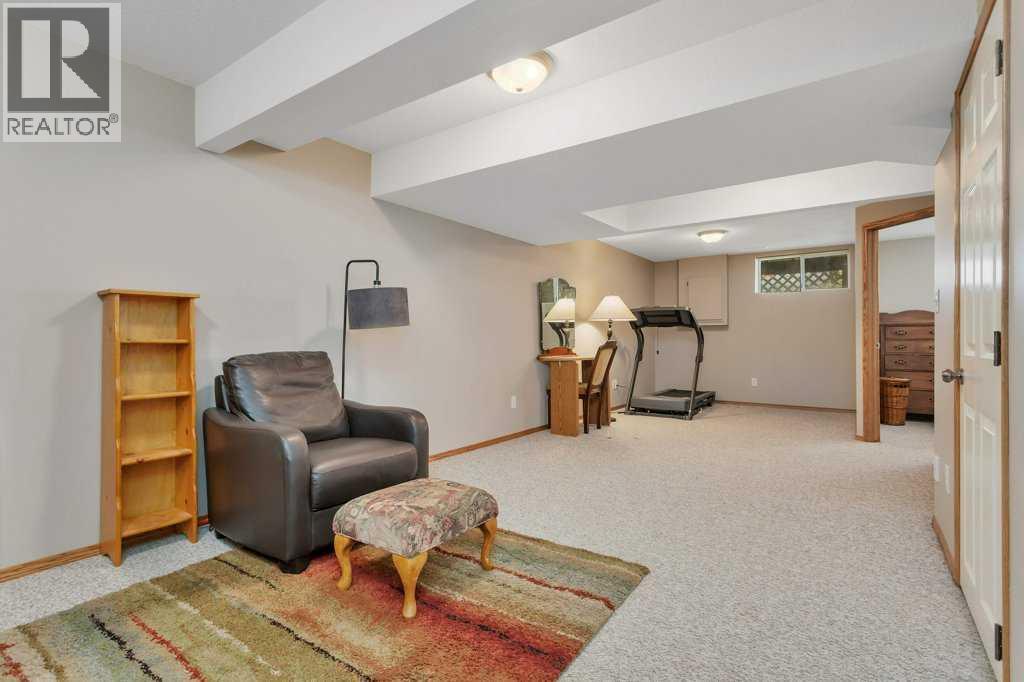 345 Addington Drive — photo 34