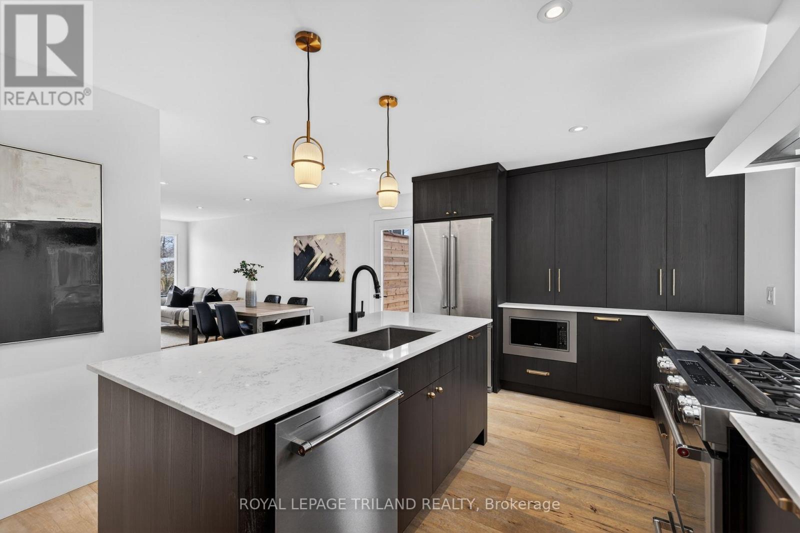 14 LUNDY LANE - 15