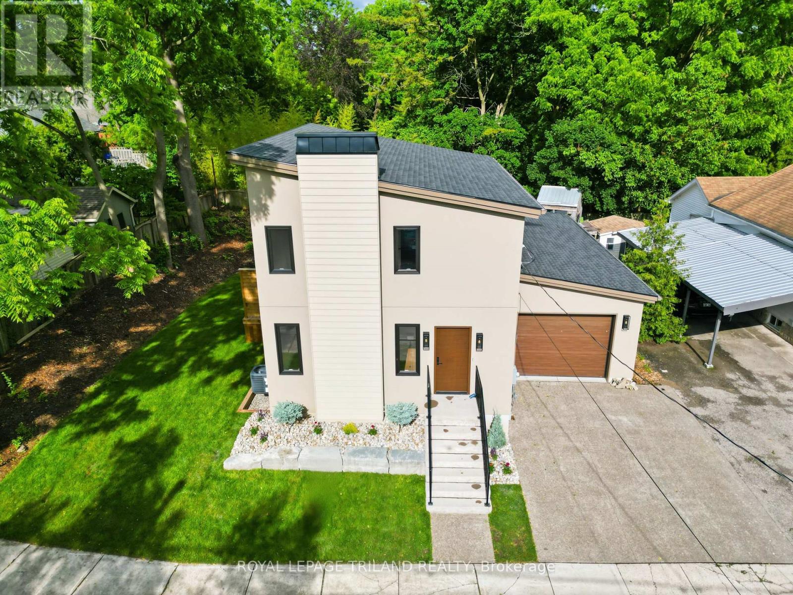 14 LUNDY LANE - 3