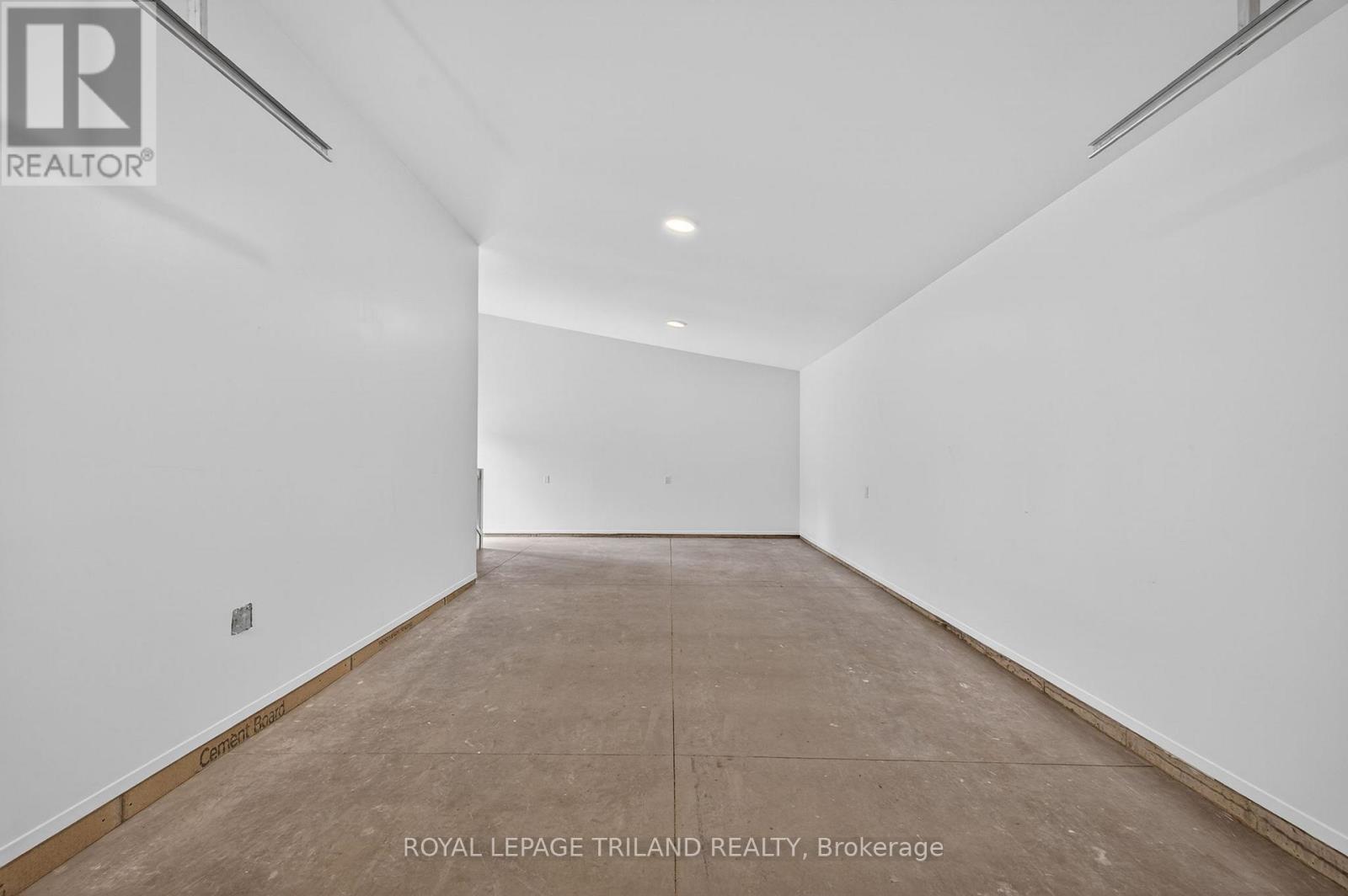 14 LUNDY LANE - 41