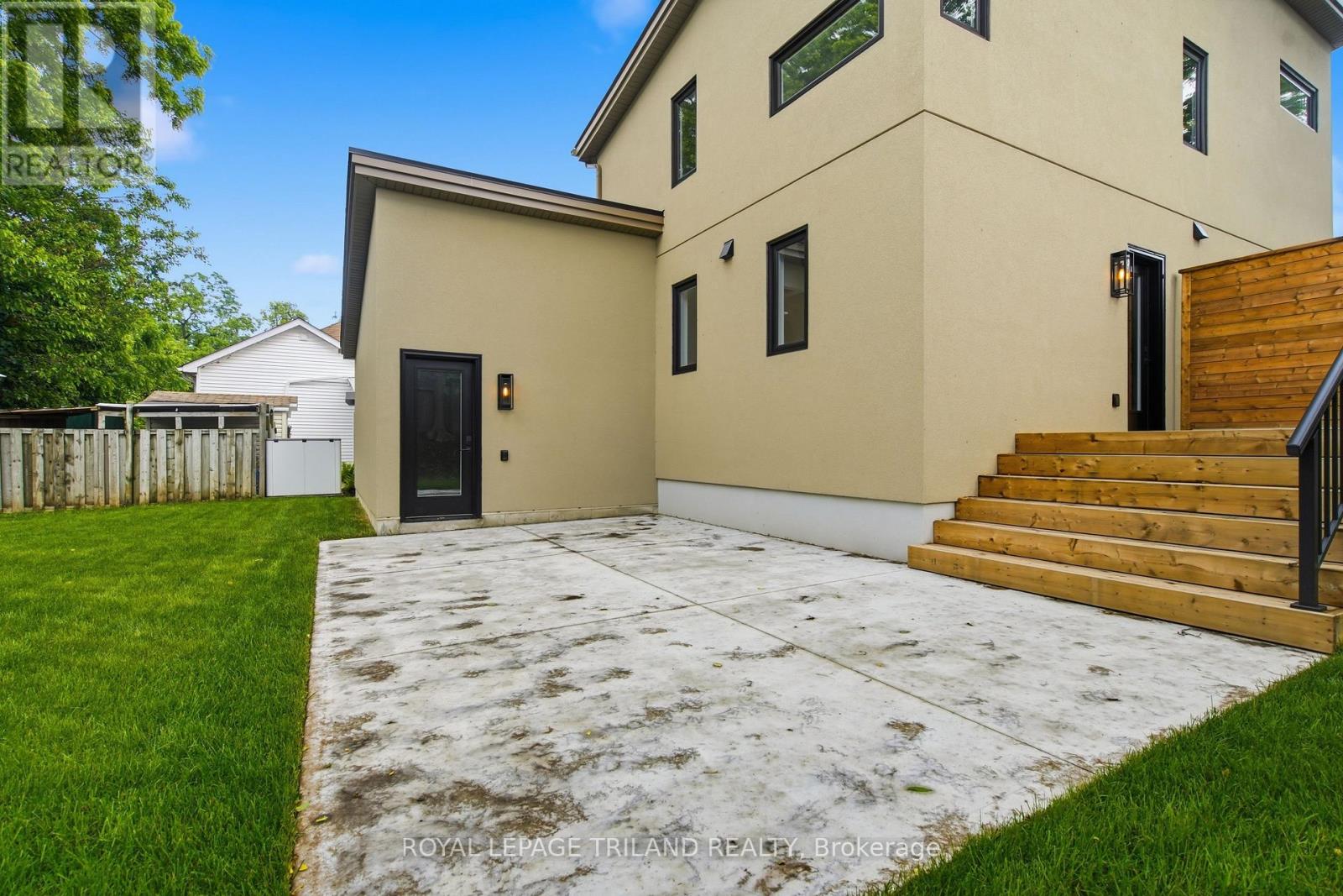 14 LUNDY LANE - 46