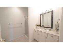 8 Butterworth Pt Nw, Edmonton, AB T6R2S3 Photo 11