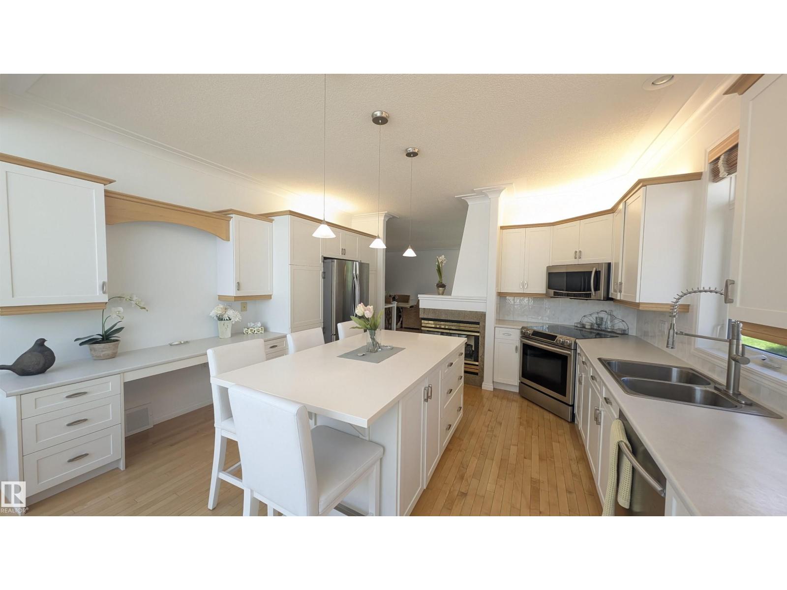 8 BUTTERWORTH PT NW - 20