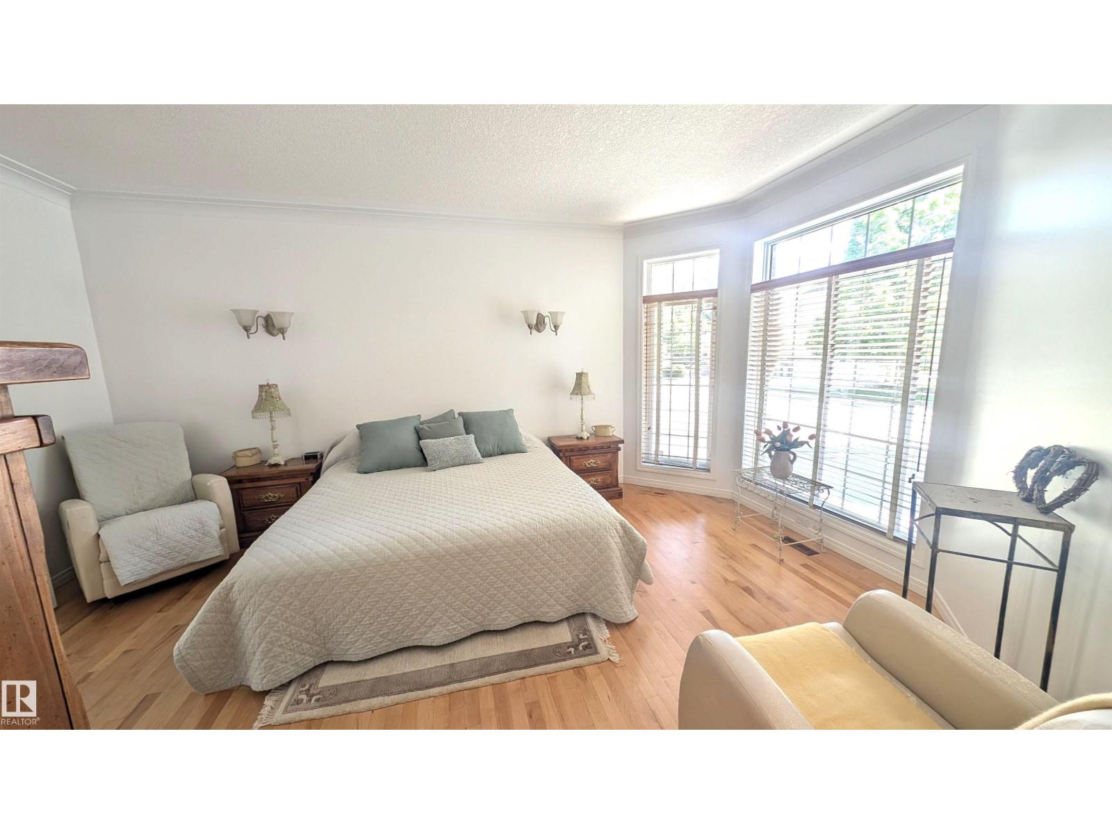 8 BUTTERWORTH PT NW - 7