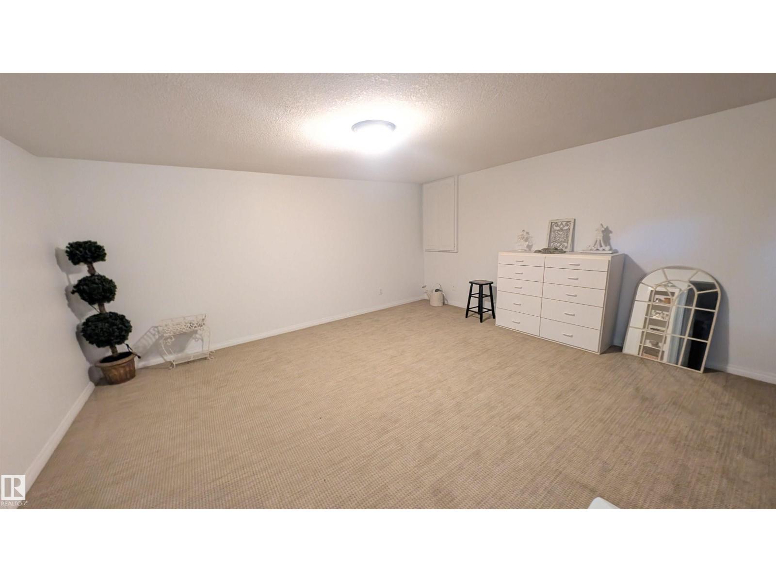 8 BUTTERWORTH PT NW - 25