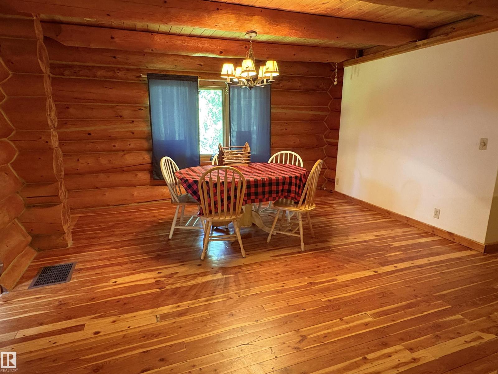 110 50434 Rge Rd 232 - 11