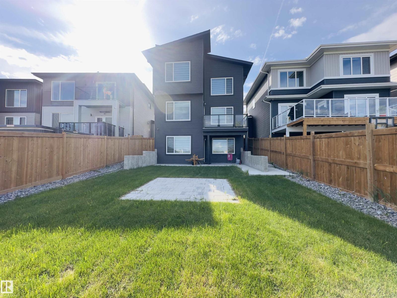 17315 68 ST NW - 10
