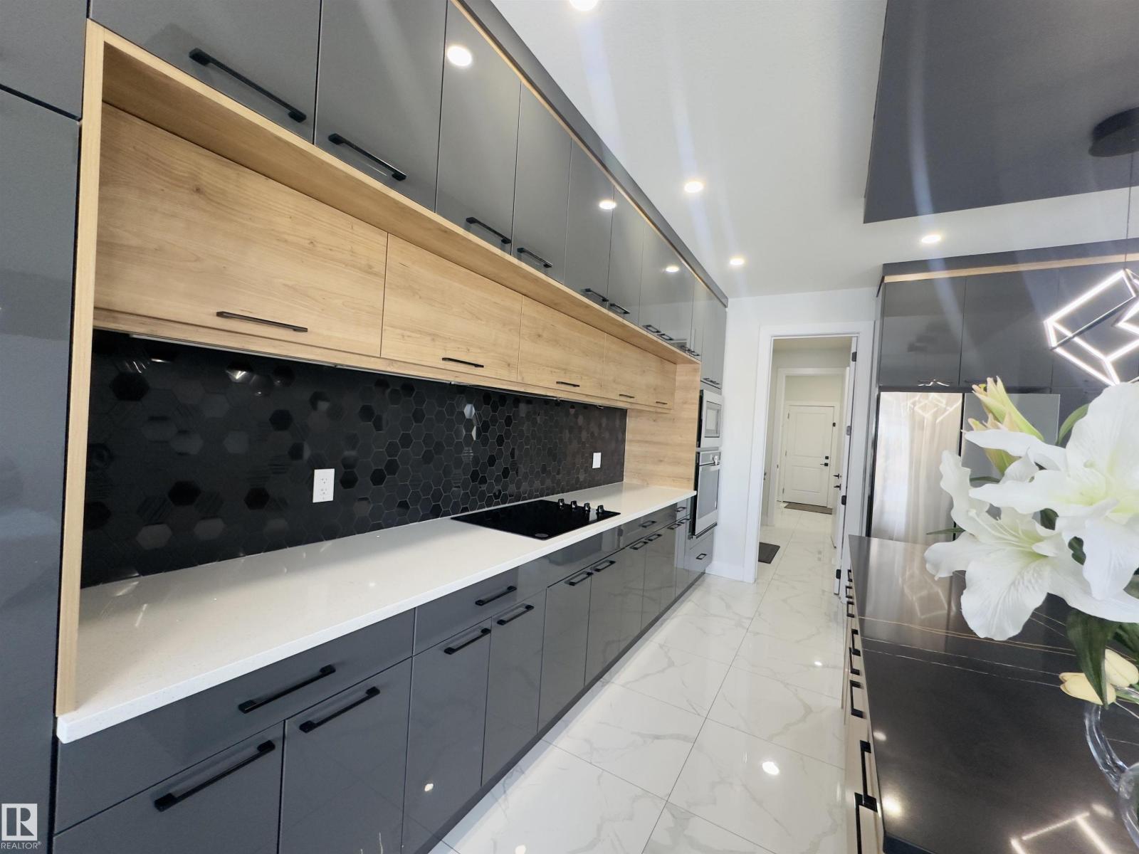 17315 68 ST NW - 27