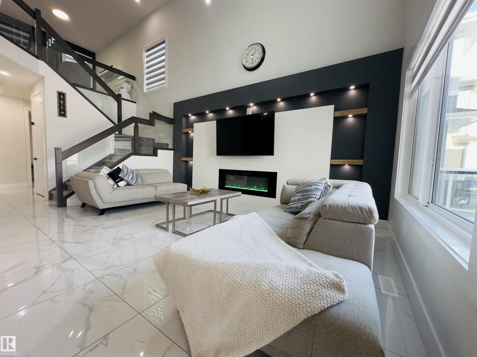 17315 68 ST NW - 17