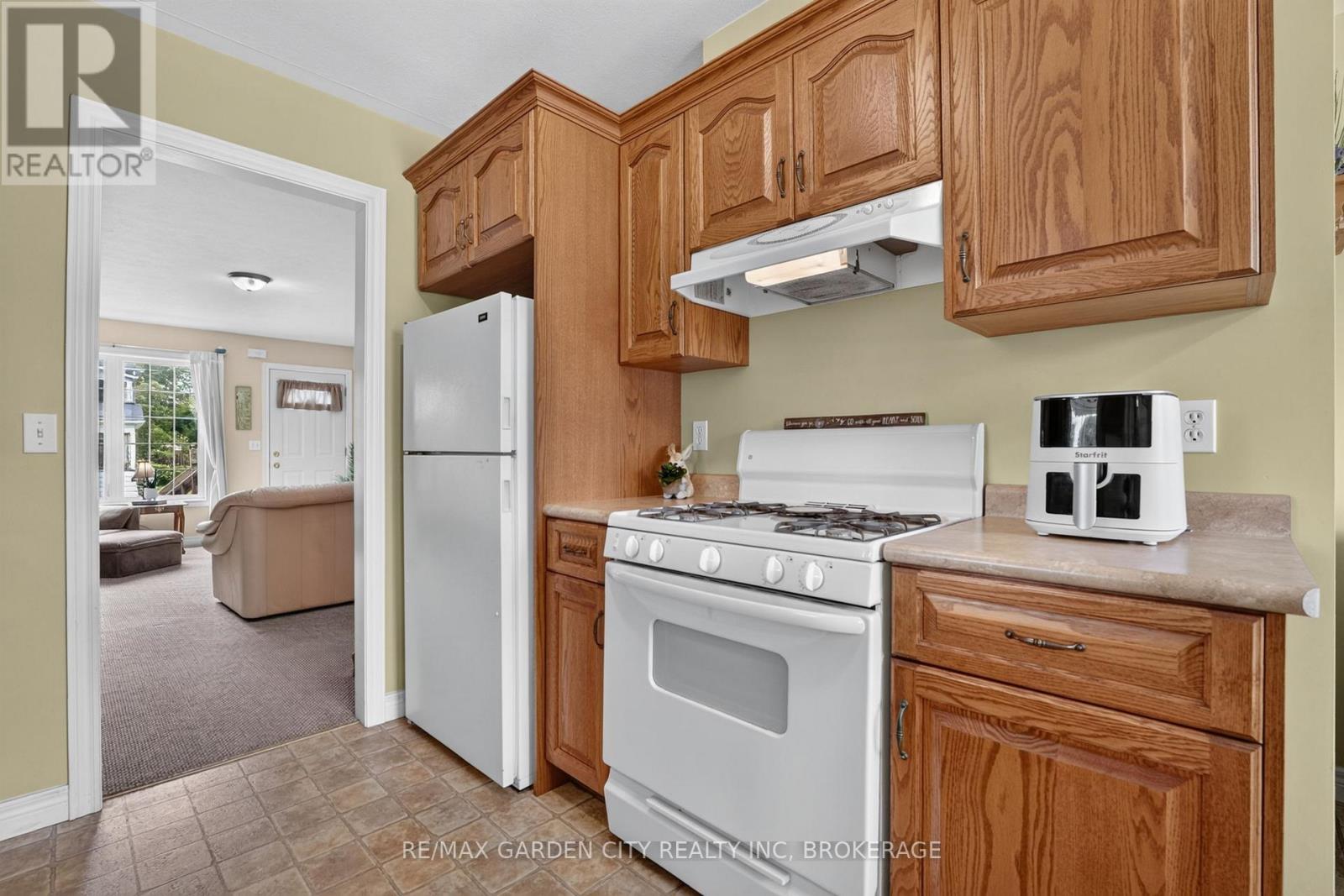 217 PINE STREET - 13