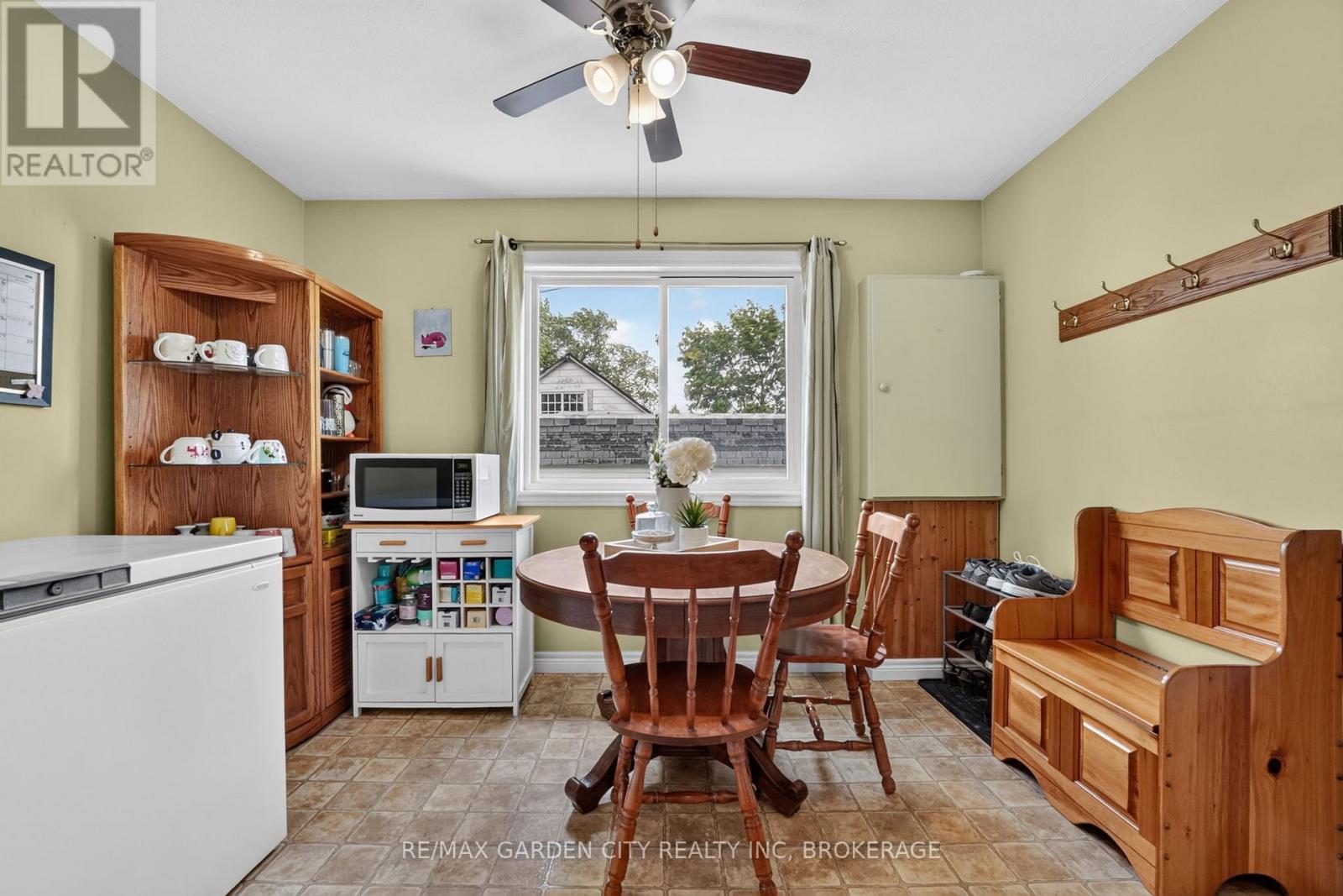 217 PINE STREET - 16