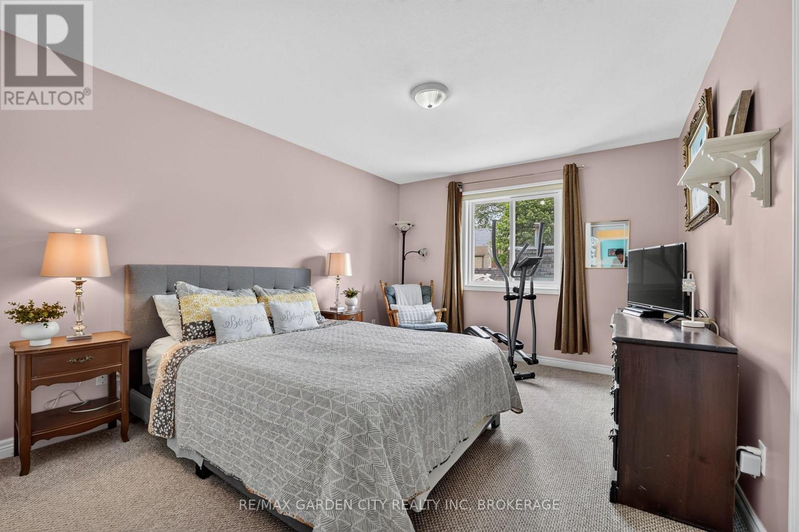 217 PINE STREET - 22