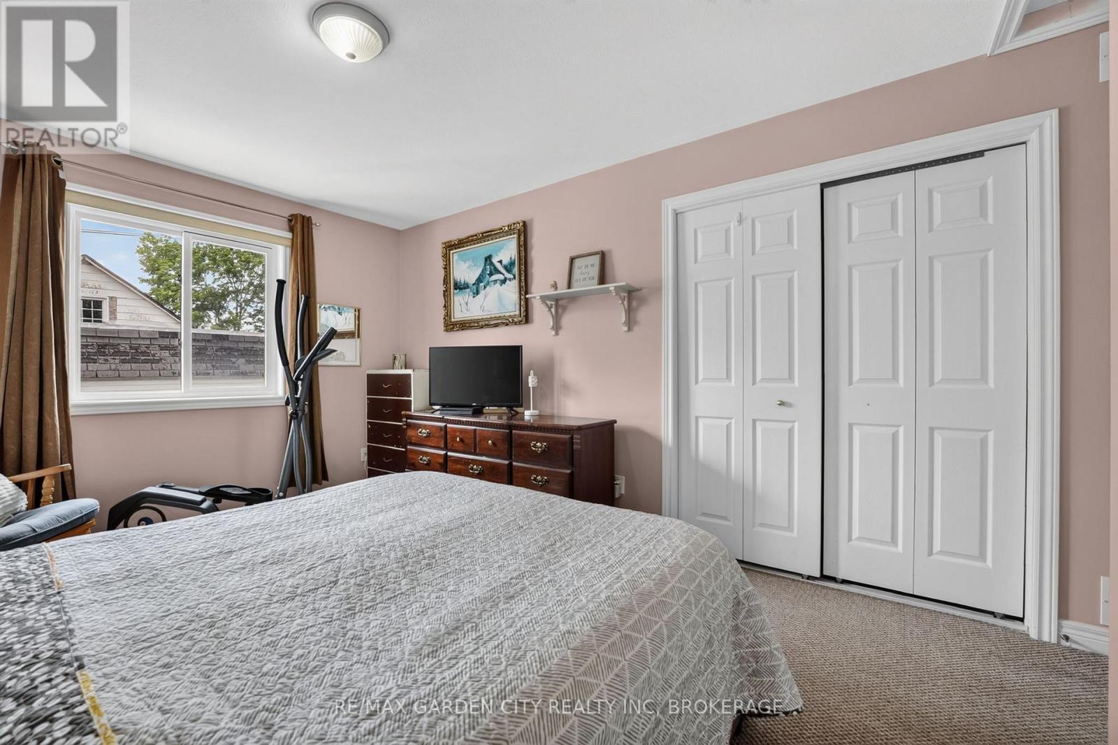 217 PINE STREET - 23