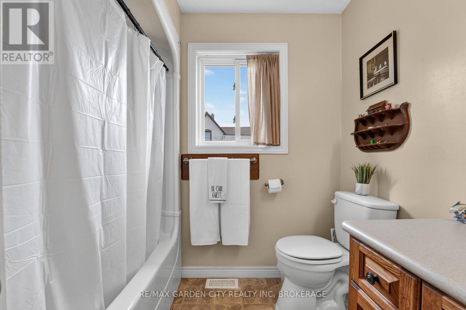 217 PINE STREET - 26