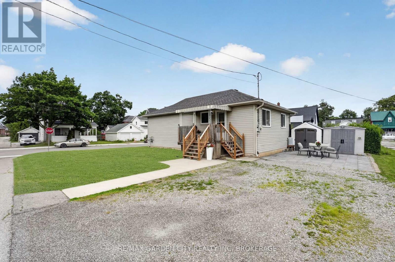 217 PINE STREET - 34