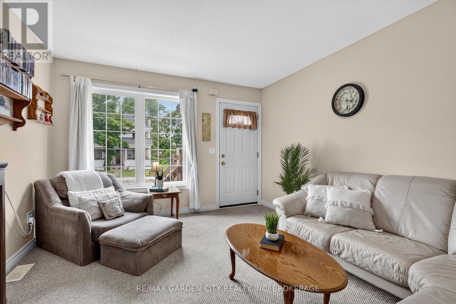 217 PINE STREET - 6