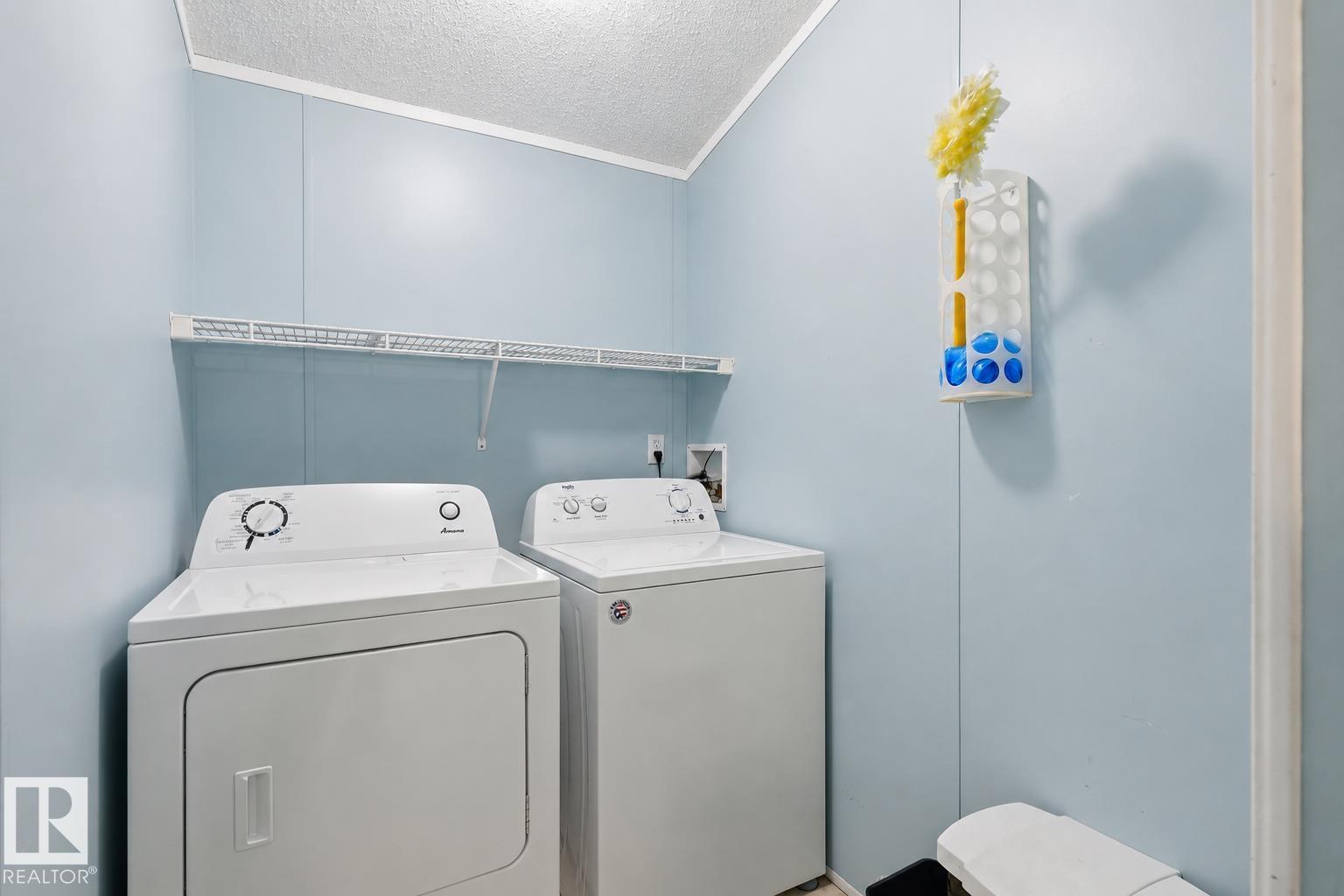 120 SPRINGFIELD CR — photo 29