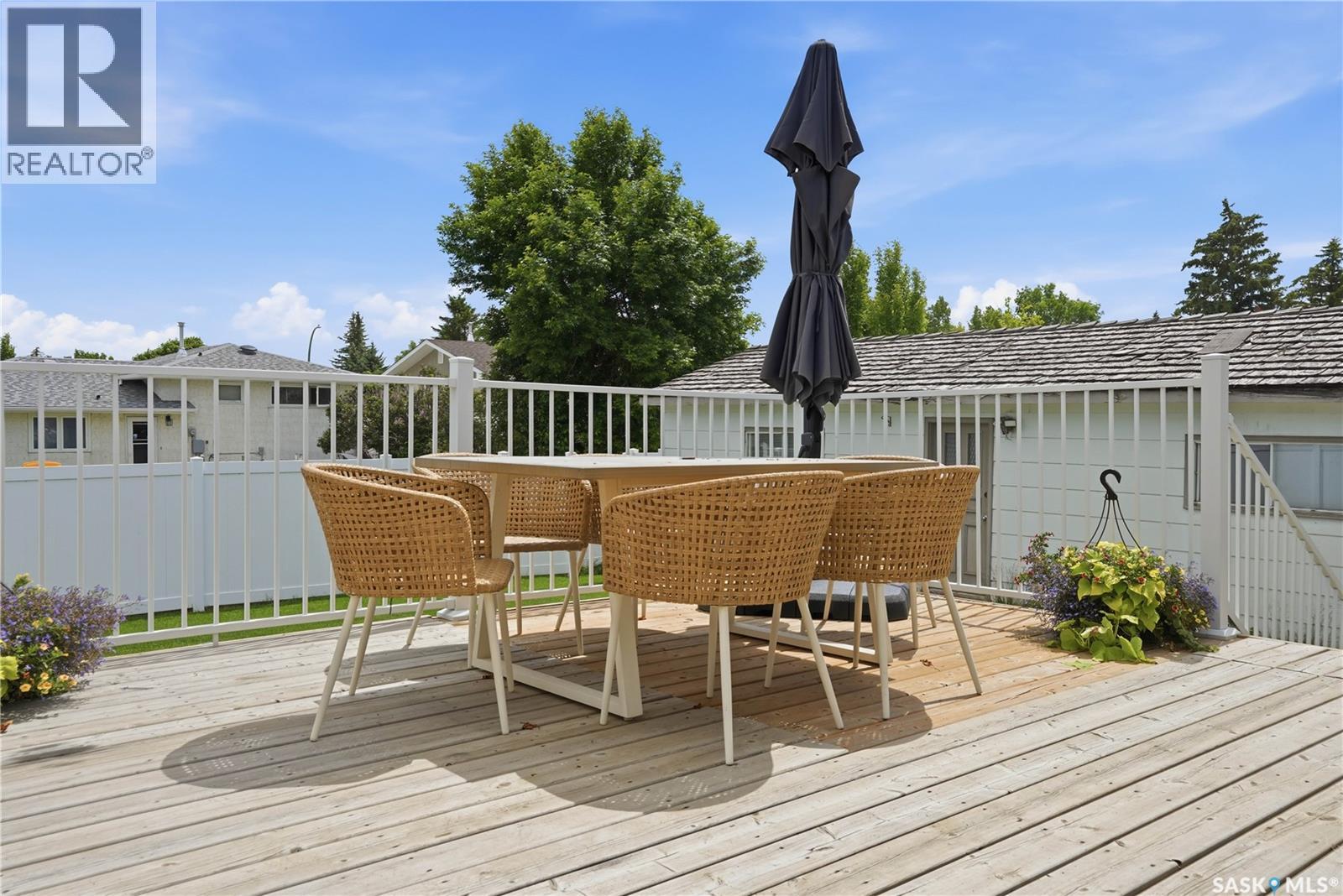 1388 Prince CRESCENT — photo 40