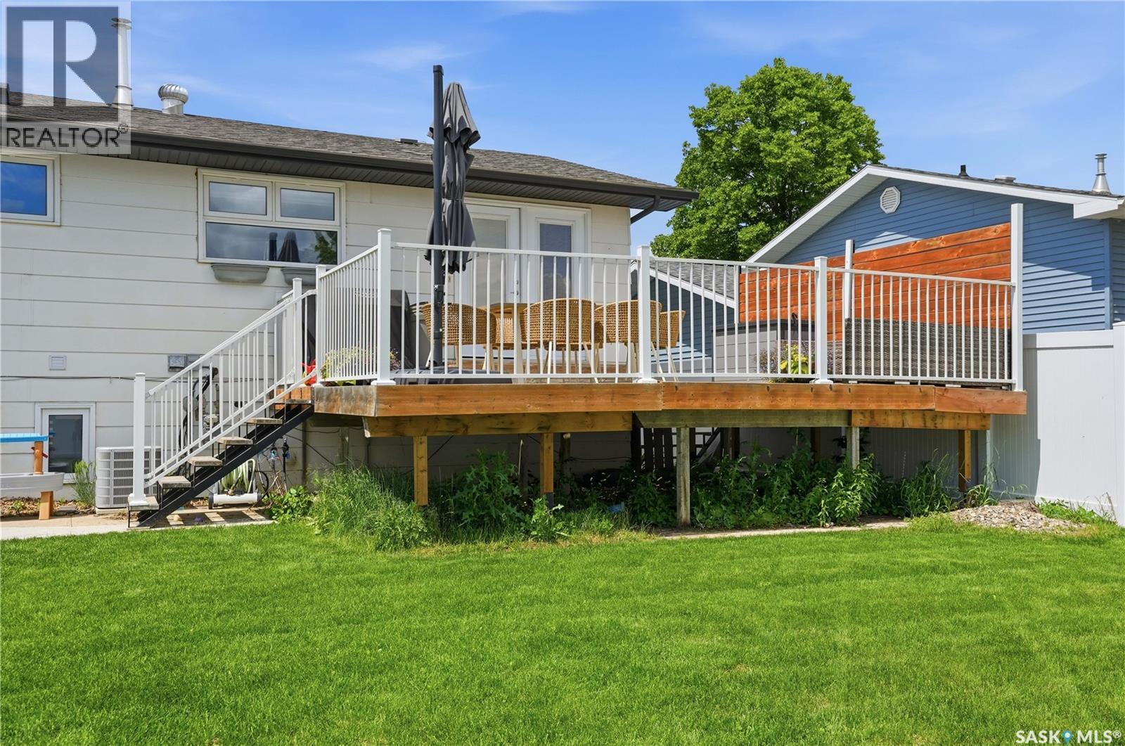 1388 Prince CRESCENT — photo 47