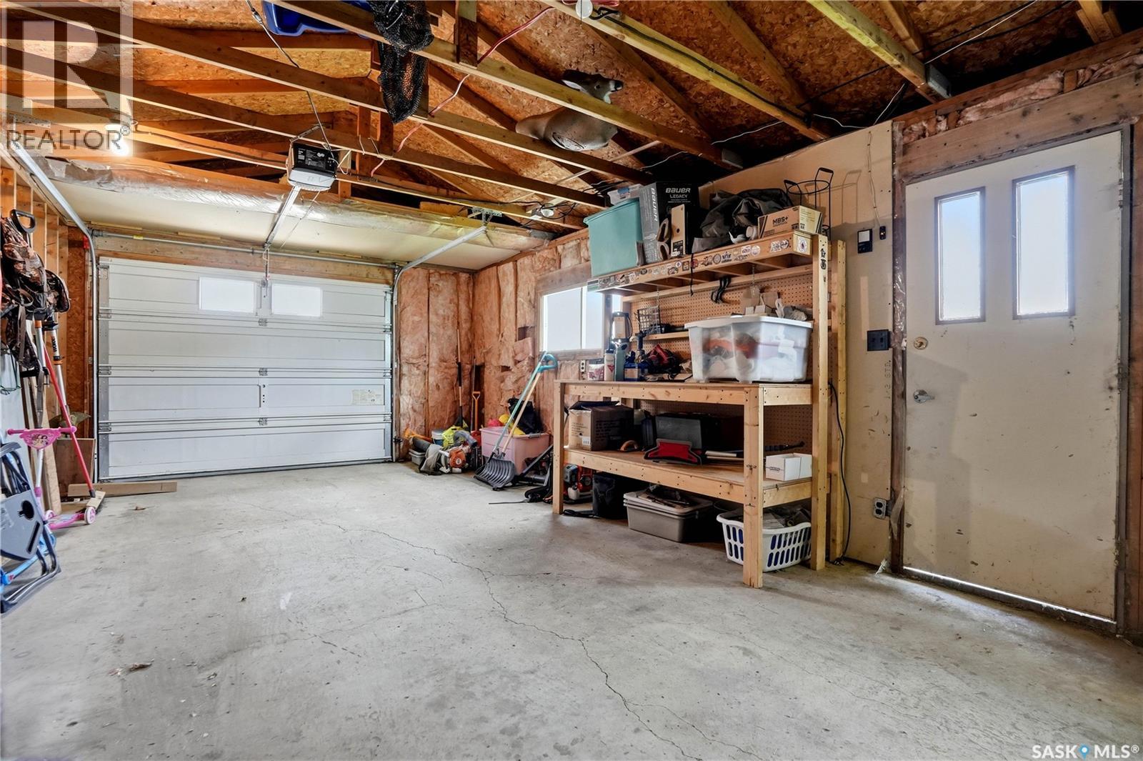 1388 Prince CRESCENT — photo 49
