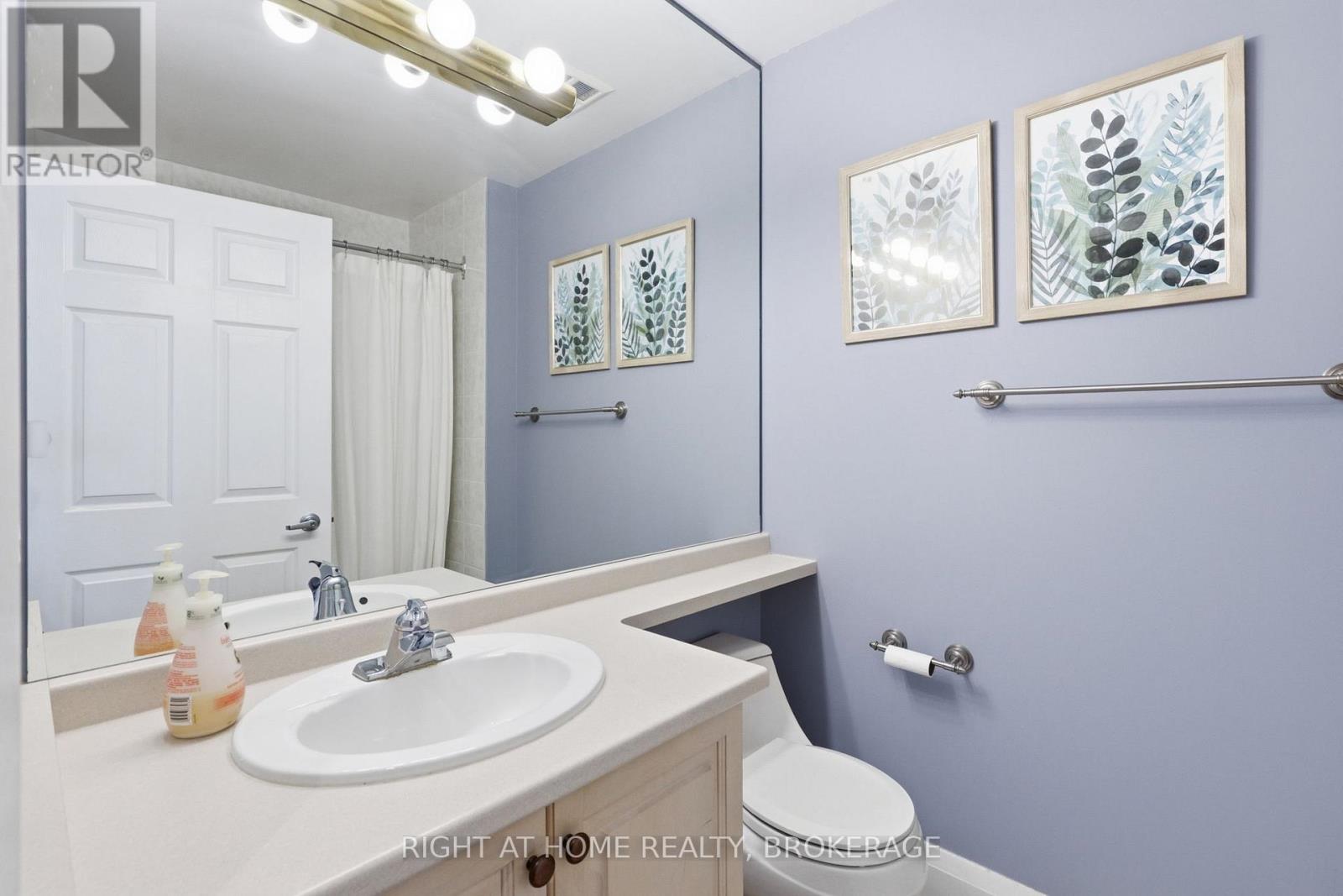 #802 8 WELLESLEY STREET E - 20