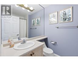 802 - 8 Wellesley Street E, Toronto, ON M4Y3B2 Photo 20