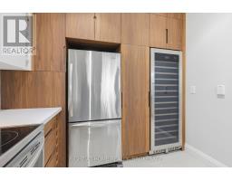 802 - 8 Wellesley Street E, Toronto, ON M4Y3B2 Photo 7