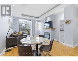 802 - 8 Wellesley Street E, Toronto, ON M4Y3B2 Photo 9